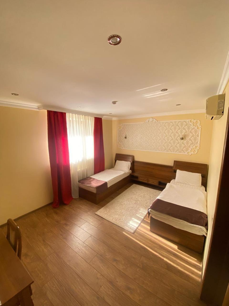 Sky Luxe Hotel Astana Exterior foto